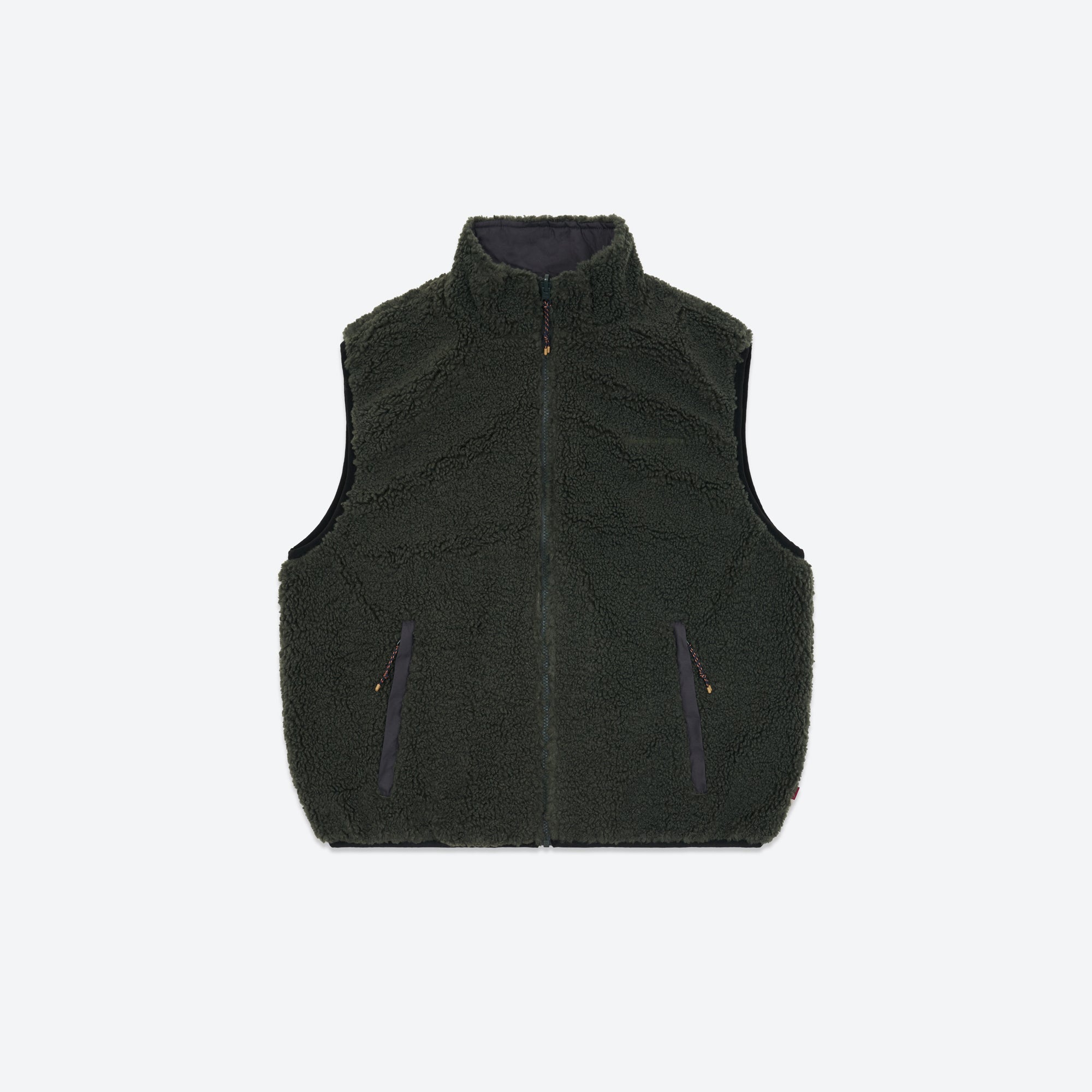 Alfred's Apartment - Sherpa Vest - Forest