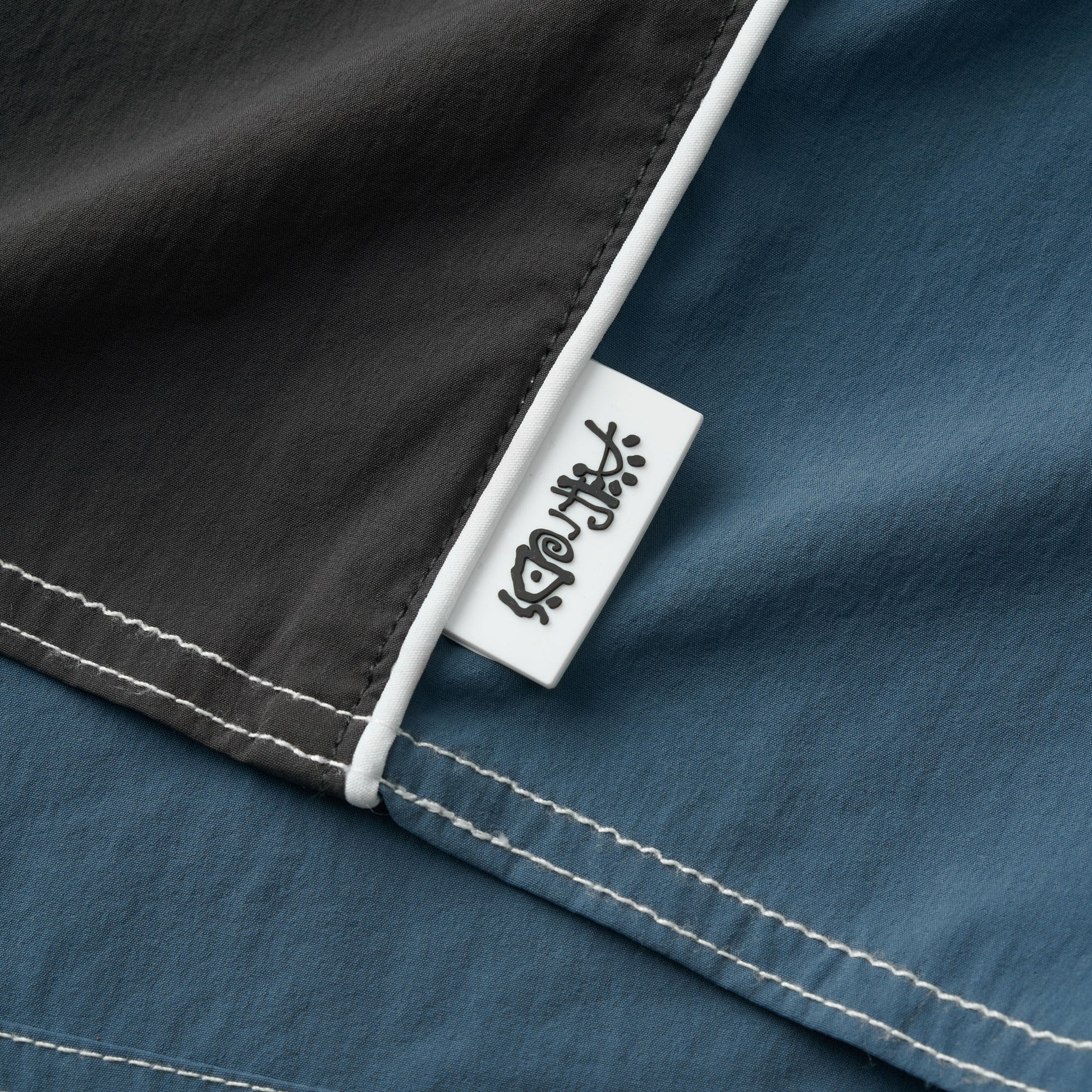 Surf Shop Trunk - Navy