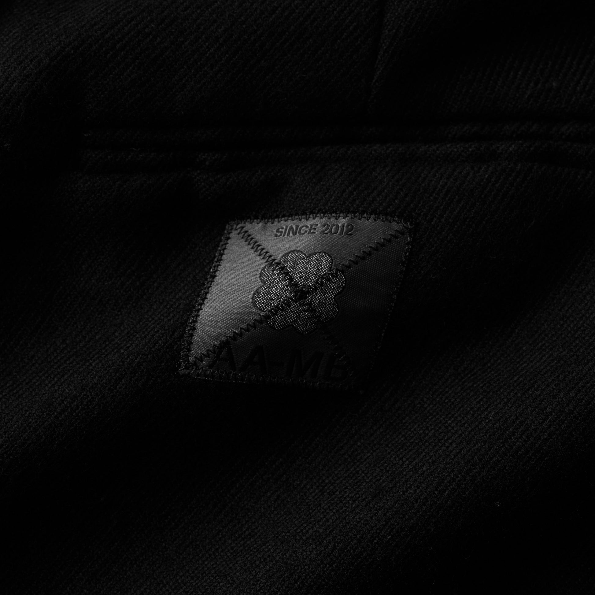 Team Wool Short 533 - Black