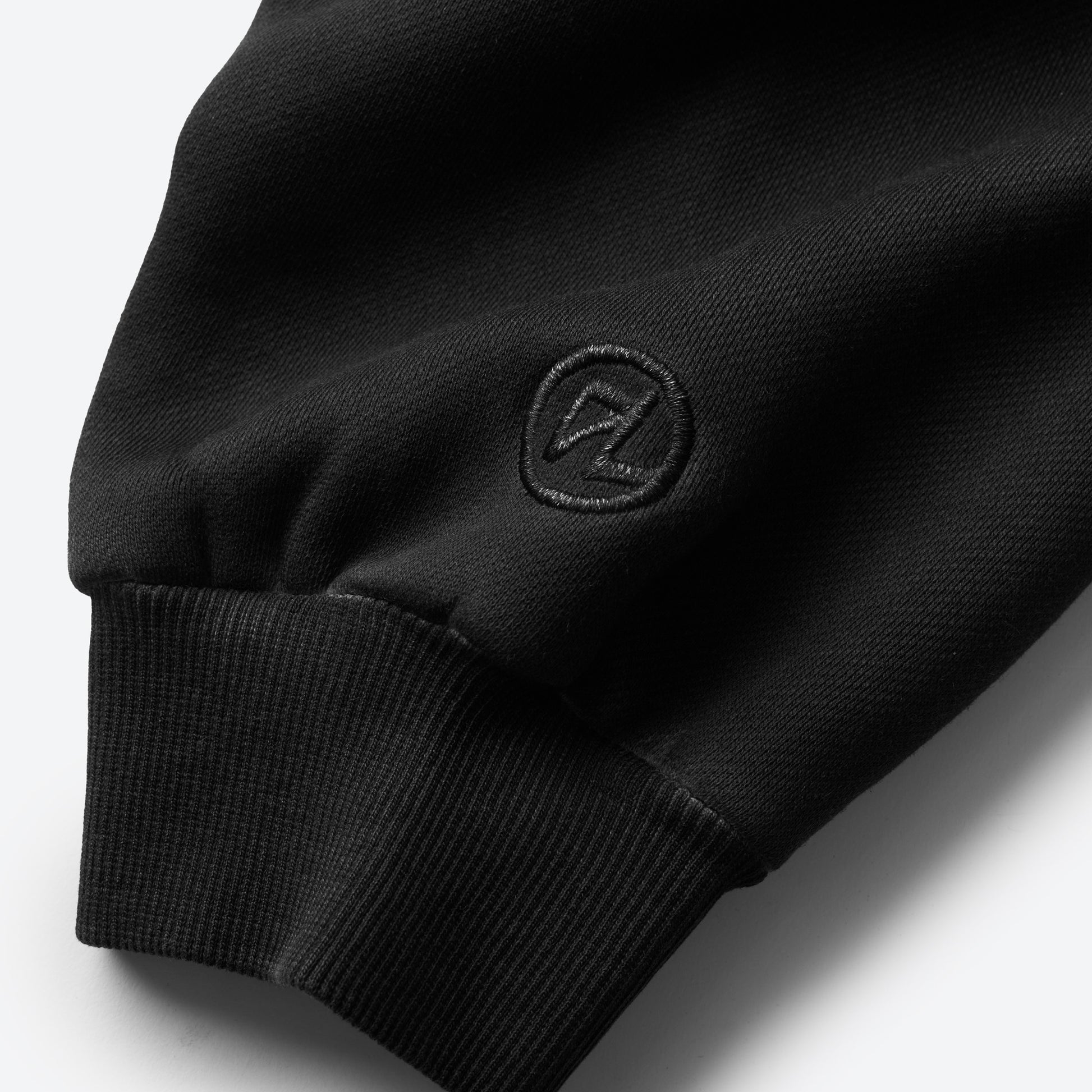 Team Zip Hood 542 - Washed Black