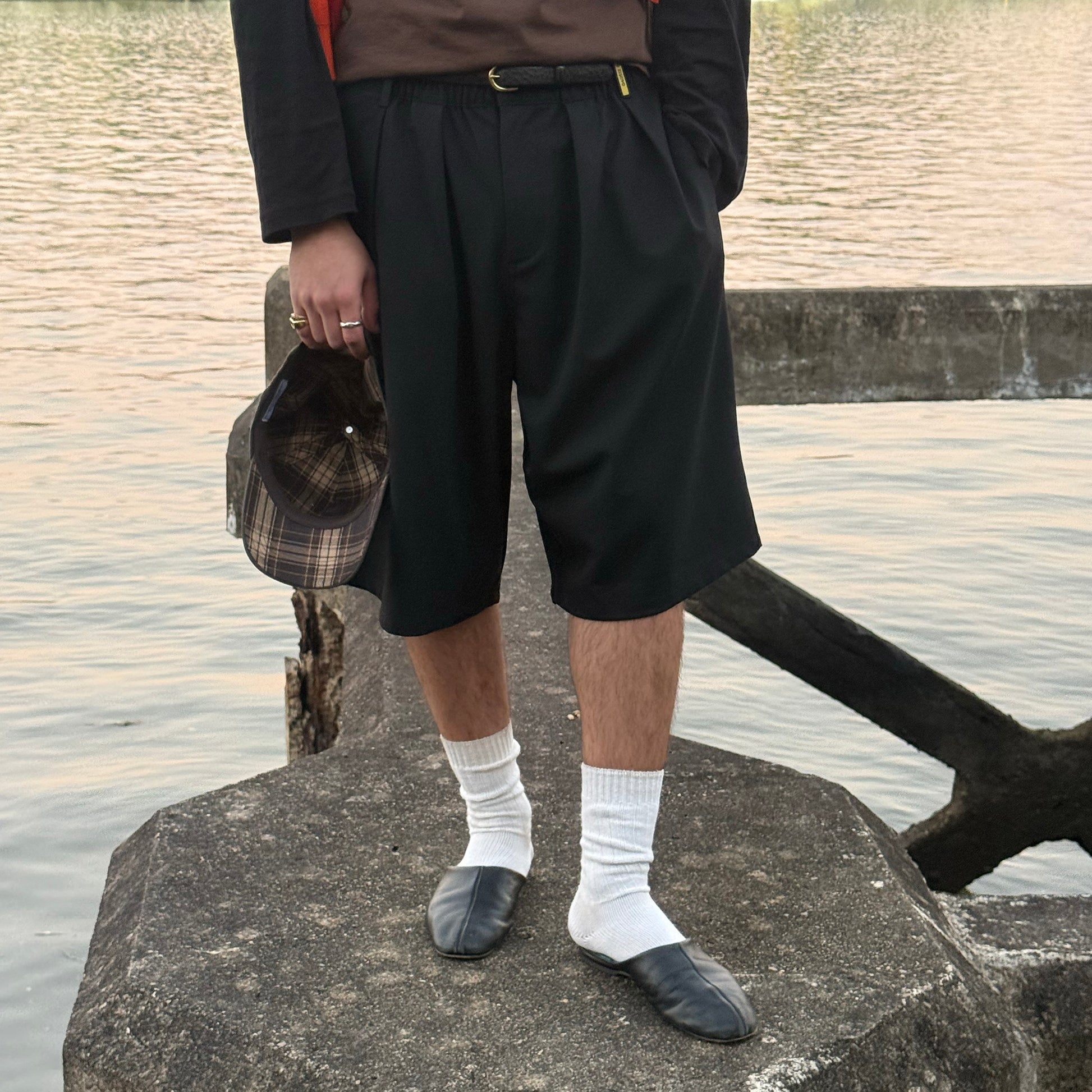 Standard Short - Black
